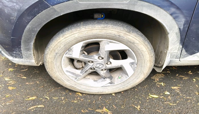 2021 Hyundai VENUE SX PLUS 1.0 TURBO DCT, Petrol, Automatic, 89,221 km, tyre