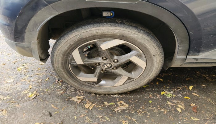 2021 Hyundai VENUE SX PLUS 1.0 TURBO DCT, Petrol, Automatic, 89,221 km, tyre