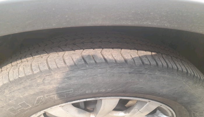 2016 Mahindra XUV500 W10, Diesel, Manual, 35,616 km, tyre