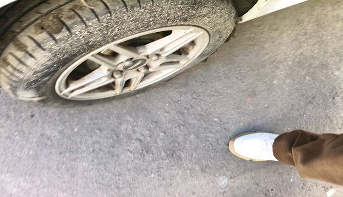 2013 Maruti Zen Estilo VXI, Petrol, Manual, 54,945 km, tyre