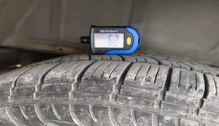 2021 Mahindra Bolero B6, Diesel, Manual, 89,587 km, tyre