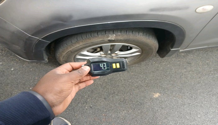 2017 Maruti Vitara Brezza ZDI, Diesel, Manual, 97,292 km, tyre