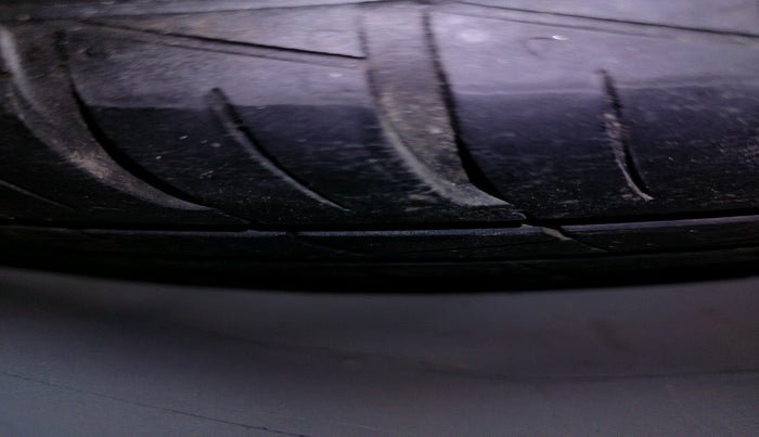 2015 Maruti Celerio ZXI, Petrol, Manual, 63,089 km, tyre