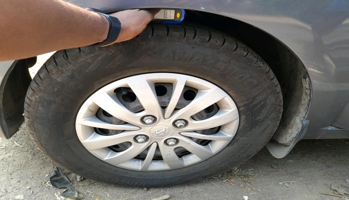 2015 Hyundai i10 SPORTZ 1.1, Petrol, Manual, 31,754 km, tyre