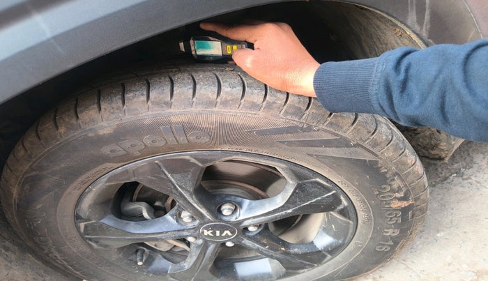 2019 KIA SELTOS HTK PLUS 1.5 DIESEL, Diesel, Manual, 1,14,165 km, tyre