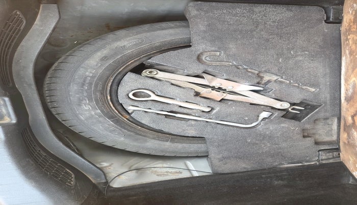 2018 Honda WR-V 1.5L I-DTEC VX MT, Diesel, Manual, 95,198 km, tyre