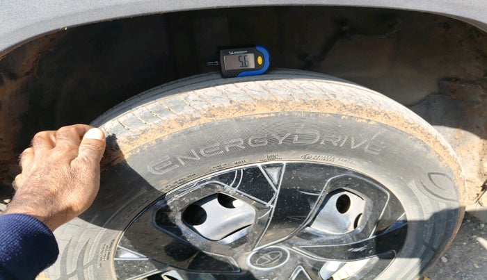 2024 Tata PUNCH ADVENTURE RHYTHM CNG MT, Petrol, Manual, 21,244 km, tyre