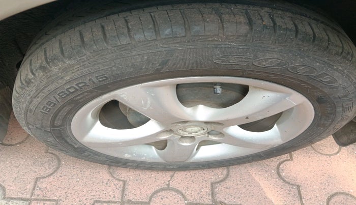 2012 Skoda Rapid ELEGANCE 1.6 MPI AT, Petrol, Automatic, 59,002 km, tyre