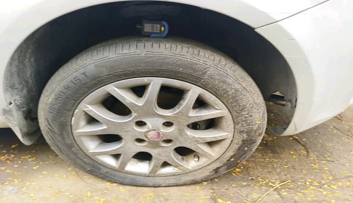 2013 Fiat Grand Punto Emotion 1.3, Diesel, Manual, 81,332 km, tyre