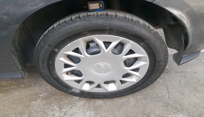 2016 Ford Figo Aspire TREND 1.2 PETROL, Petrol, Manual, 1,09,365 km, tyre