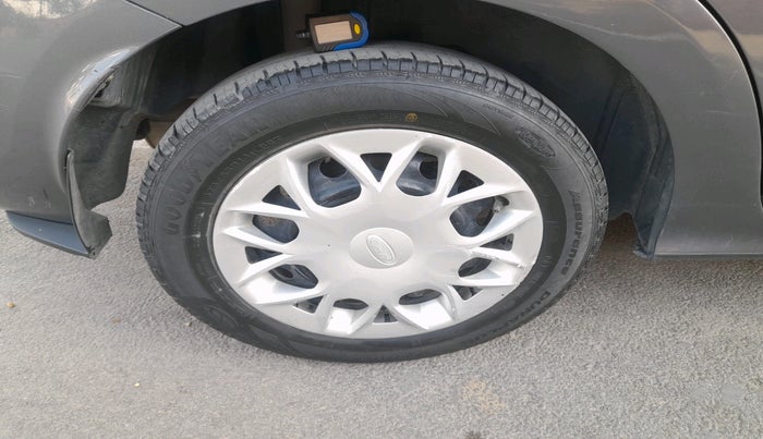 2016 Ford Figo Aspire TREND 1.2 PETROL, Petrol, Manual, 1,09,365 km, tyre