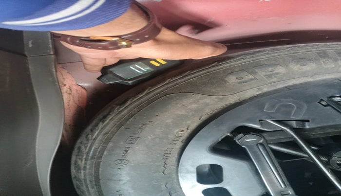 2011 Hyundai i10 SPORTZ 1.2, Petrol, Manual, 47,245 km, tyre