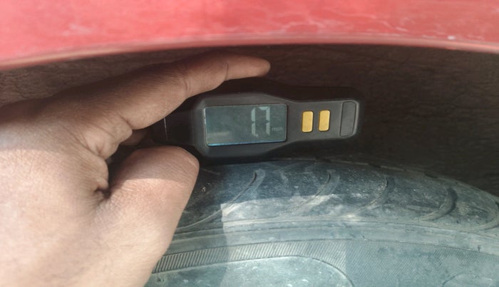 2011 Hyundai i10 SPORTZ 1.2, Petrol, Manual, 47,245 km, tyre