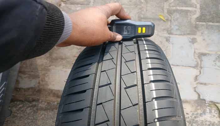 2022 Hyundai GRAND I10 NIOS SPORTZ AMT 1.2 KAPPA VTVT, Petrol, Automatic, 31,594 km, tyre