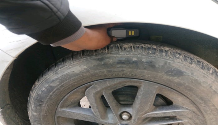 2022 Hyundai GRAND I10 NIOS SPORTZ AMT 1.2 KAPPA VTVT, Petrol, Automatic, 31,594 km, tyre