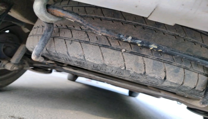 2015 Maruti Ertiga VXI, Petrol, Manual, 83,280 km, tyre