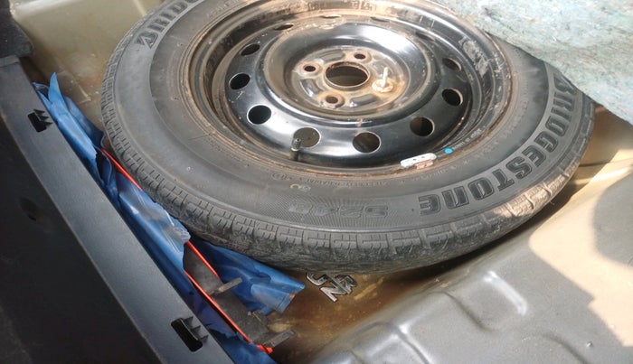 2011 Maruti Swift Dzire VXI, Petrol, Manual, 98,900 km, tyre