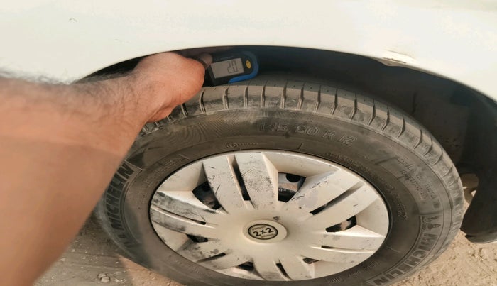 2015 Maruti Alto 800 LXI, Petrol, Manual, 91,384 km, tyre