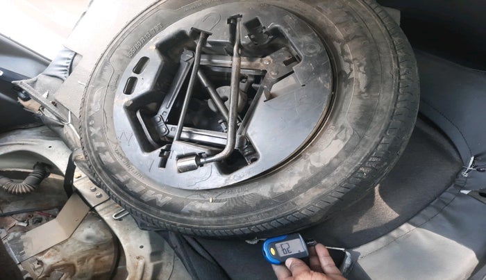 2011 Hyundai i10 MAGNA 1.2, Petrol, Manual, 2,26,648 km, tyre