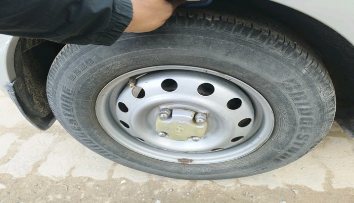 2014 Hyundai i10 MAGNA 1.1, Petrol, Manual, 36,192 km, tyre