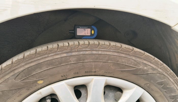 2011 Hyundai i20 MAGNA 1.2, Petrol, Manual, 33,027 km, tyre