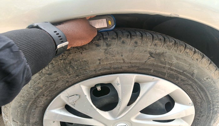 2011 Ford Figo ZXI 1.4 DIESEL, Diesel, Manual, 1,53,739 km, tyre