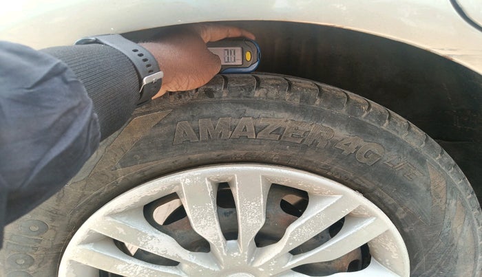 2011 Ford Figo ZXI 1.4 DIESEL, Diesel, Manual, 1,53,739 km, tyre