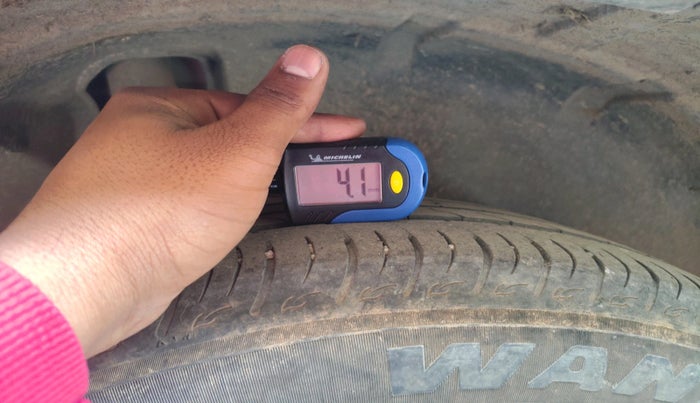 2022 Maruti BREZZA ZXI + AT SMART HYBRID, Petrol, Automatic, 35,647 km, tyre