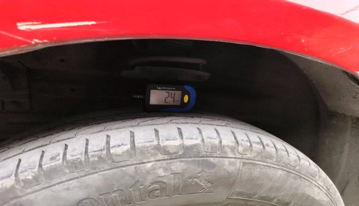 2017 Maruti Swift VXI, Petrol, Manual, 74,921 km, tyre