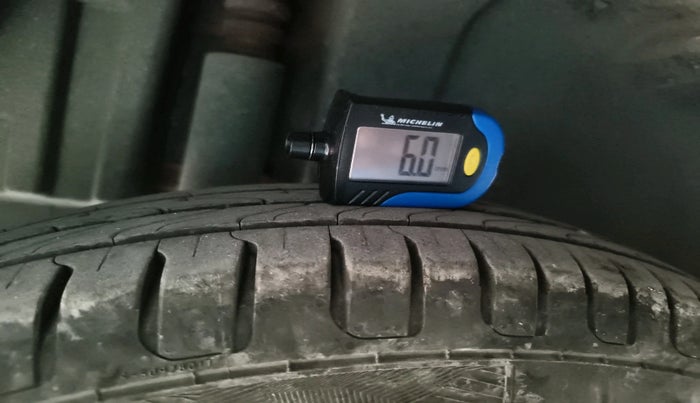 2017 Maruti Swift VXI, Petrol, Manual, 74,921 km, tyre