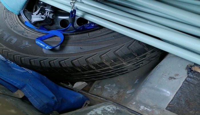 2022 Tata Tiago XT CNG, CNG, Manual, 76,572 km, tyre