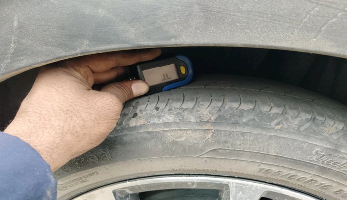 2024 Maruti XL6 ZETA CNG, Petrol, Manual, 41,353 km, tyre