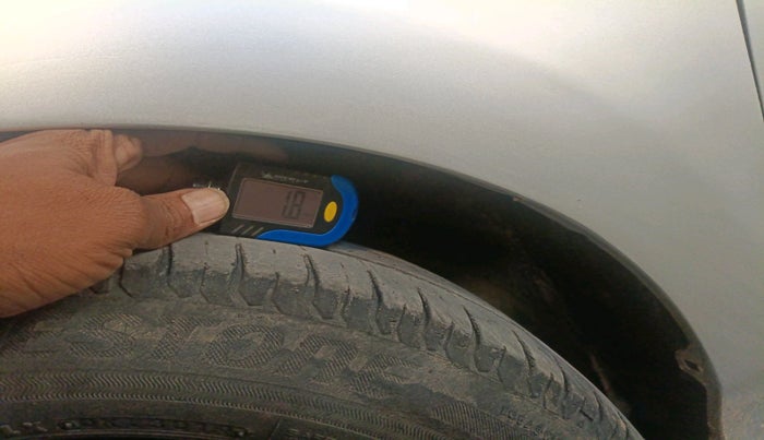 2012 Honda City 1.5L I-VTEC S AT, Petrol, Automatic, 1,11,315 km, tyre