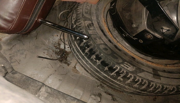 2012 Honda City 1.5L I-VTEC S AT, Petrol, Automatic, 1,11,315 km, tyre