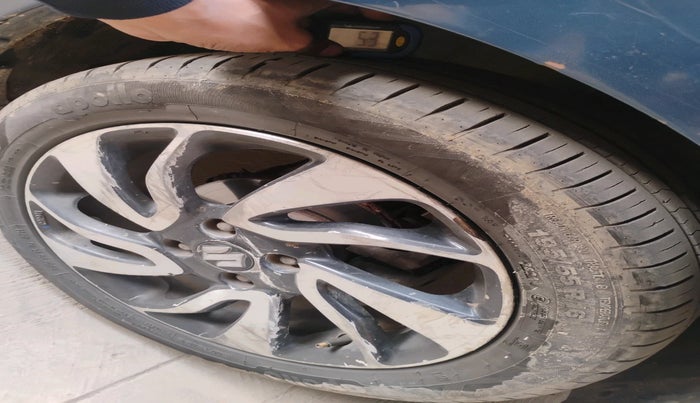 2019 Maruti Baleno ZETA DIESEL 1.3, Diesel, Manual, 1,02,845 km, tyre