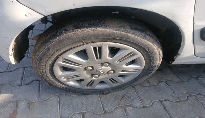 2011 Hyundai Santro Xing GLS LPG, Petrol, Manual, 1,03,922 km, tyre