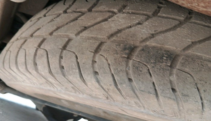 2014 Mahindra Scorpio SLE, Diesel, Manual, 1,23,346 km, tyre