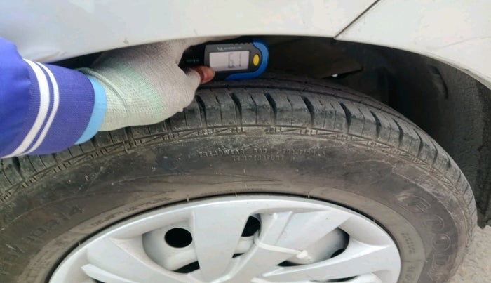 2019 Maruti Dzire LXI, Petrol, Manual, 95,523 km, tyre