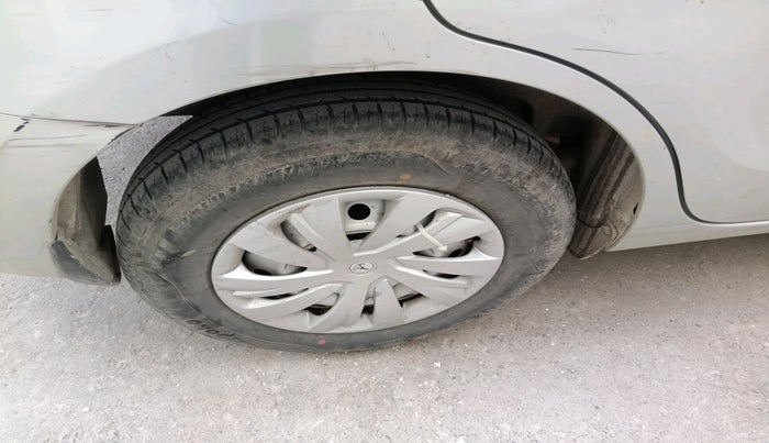 2019 Maruti Dzire LXI, Petrol, Manual, 95,523 km, tyre