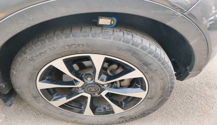 2020 Tata NEXON XZA PLUS (O) PETROL, Petrol, Automatic, 47,882 km, tyre