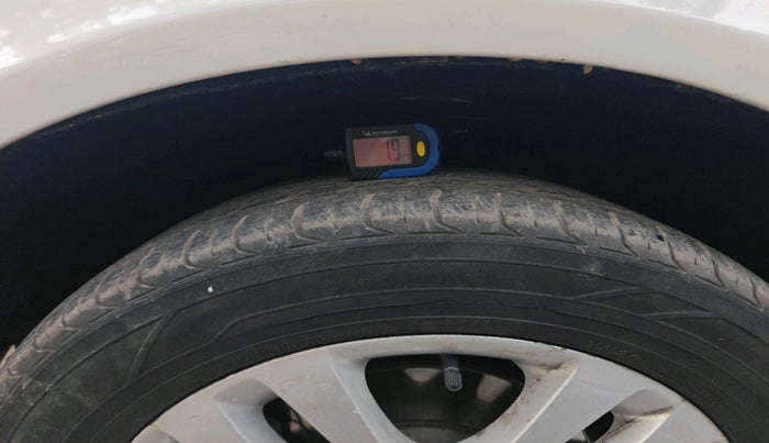 2012 Skoda Laura AMBIENTE 1.9 TDI AT, Diesel, Automatic, 1,47,215 km, tyre