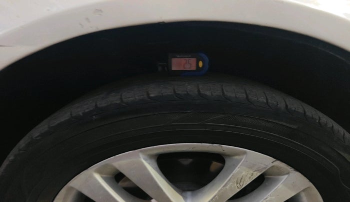 2012 Skoda Laura AMBIENTE 1.9 TDI AT, Diesel, Automatic, 1,47,215 km, tyre