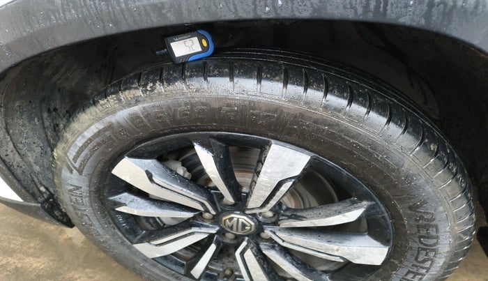 2020 MG HECTOR SHARP 2.0 DIESEL, Diesel, Manual, 45,860 km, tyre