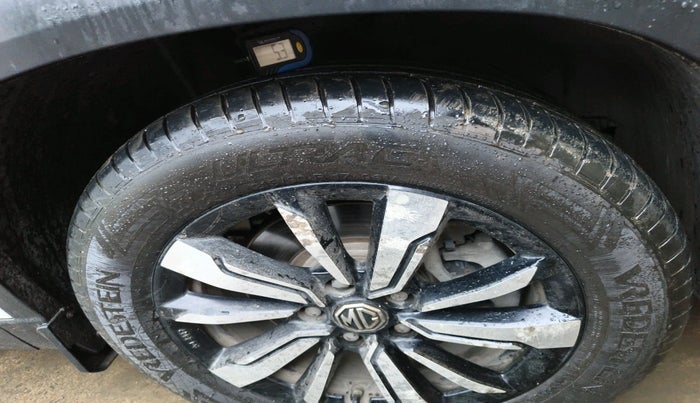 2020 MG HECTOR SHARP 2.0 DIESEL, Diesel, Manual, 45,860 km, tyre