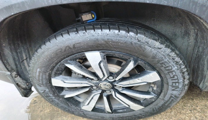 2020 MG HECTOR SHARP 2.0 DIESEL, Diesel, Manual, 45,860 km, tyre