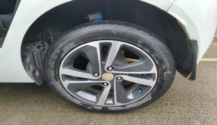 2023 Tata ALTROZ XZ PETROL, Petrol, Manual, 15,659 km, tyre