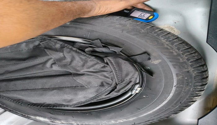 2023 Tata ALTROZ XZ PETROL, Petrol, Manual, 15,659 km, tyre