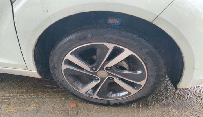 2023 Tata ALTROZ XZ PETROL, Petrol, Manual, 15,659 km, tyre