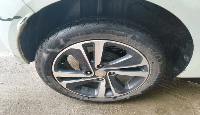 2023 Tata ALTROZ XZ PETROL, Petrol, Manual, 15,659 km, tyre