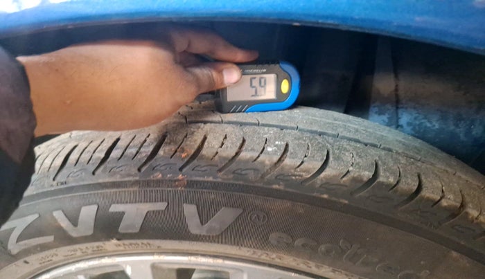 2021 Maruti Ertiga ZXI+ SHVS, Petrol, Manual, 82,680 km, tyre